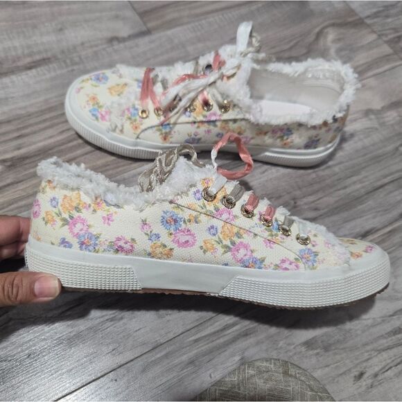 Superga x LoveShackFancy 2750 Flower Fringed Sneakers Sz 8 - Picture 8 of 16
